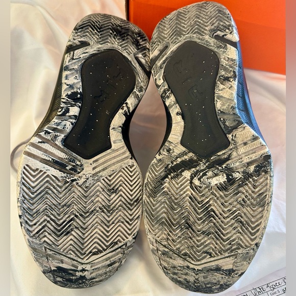 Nike Air Mavin Low Wolf Gray Metallic White Black Shoes 719924-005 Sz 7 With Box - Picture 10 of 10